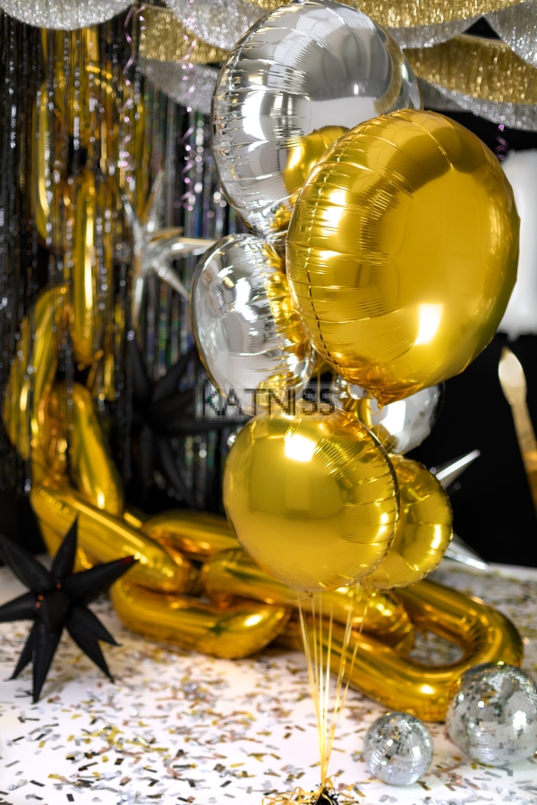 Кръгъл фолиев балон 80 см - сребрист / Silver Oval Foil Balloon - 80 cm