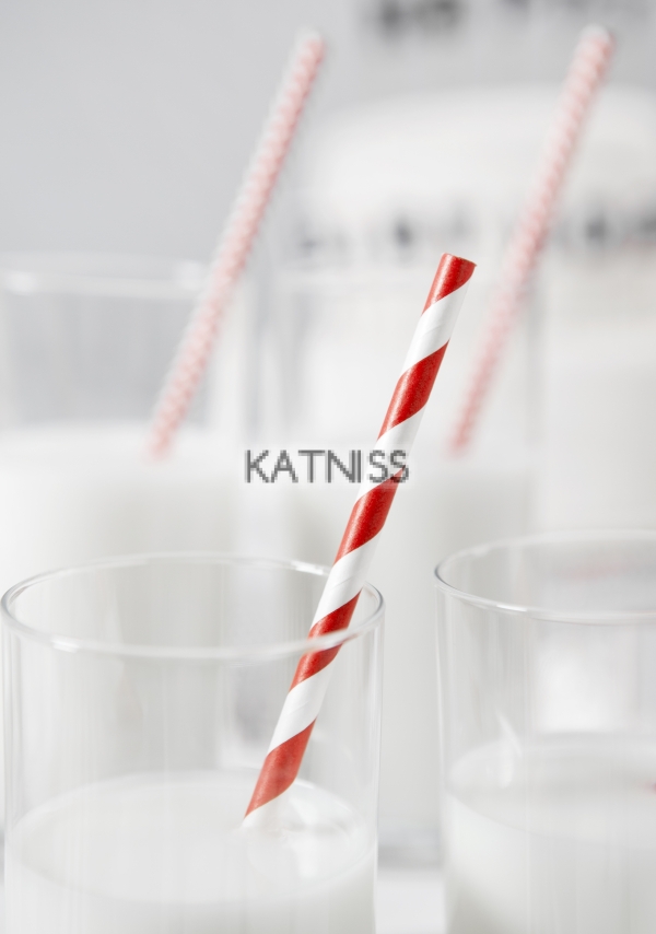 Хартиени сламки - червено и бяло - 19.5 см - 10 броя / Paper Straws - Red and White - 19.5 cm - 10 pieces