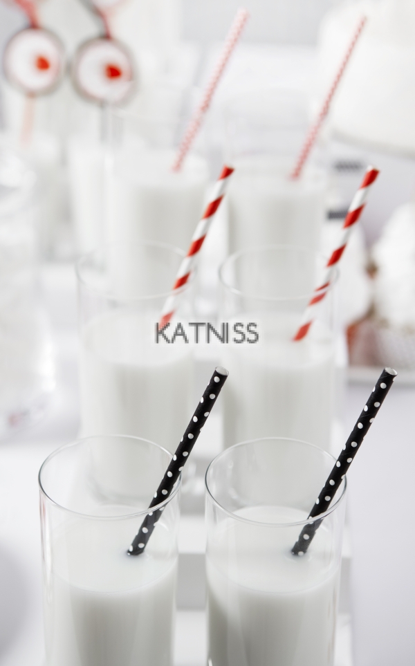 Хартиени сламки - червено и бяло - 19.5 см - 10 броя / Paper Straws - Red and White - 19.5 cm - 10 pieces