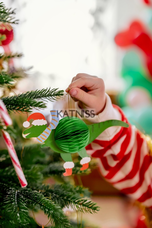 Картонени играчки за елха с хартиена украса - 5 броя / Paper Christmas Tree Toys With Paper Decoration - 5 pieces