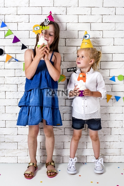 Парти шапки крафт с чудовища - 16 см - 6 броя / Craft Birthday Party Hats With Monsters - 16 cm - 6 pieces