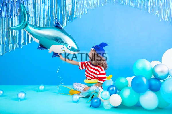 Фолиев балон под формата на акула - 102х62 см / Shark Foil Balloon - 102x62 cm