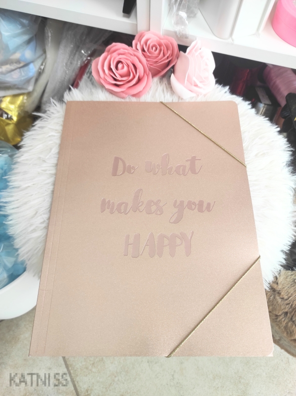 Папки с различни дизайни / Folders With Different Designs