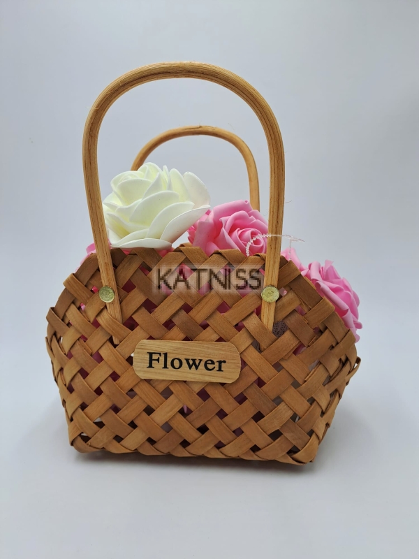 Плетена кошница за цветя / Knitted flowers basket