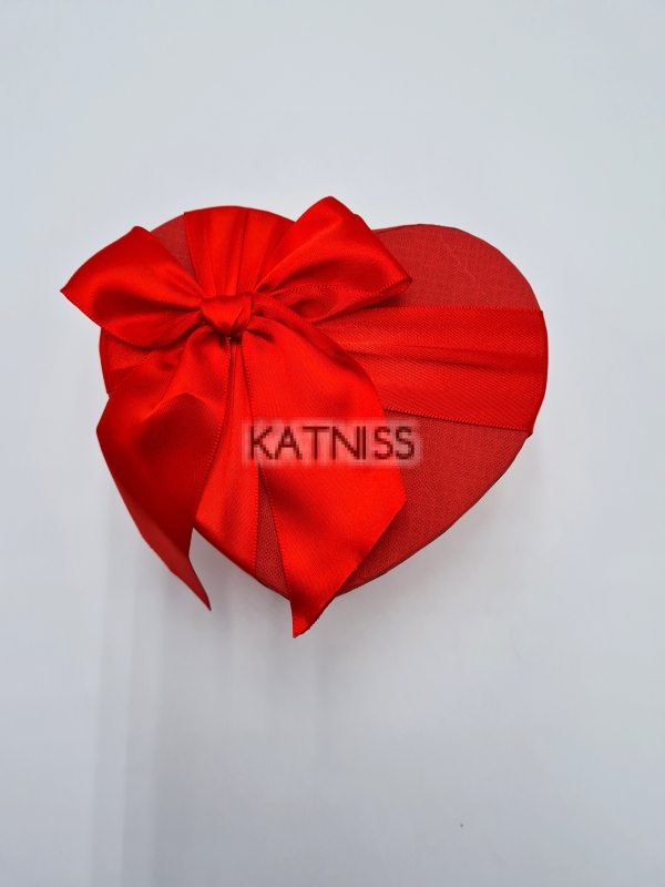 Червена кутия под формата на сърце - 10/13 см / Red heart box - 10/13 cm