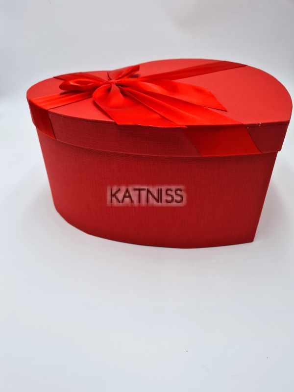 Червена кутия под формата на сърце - 25/32 см / Red heart box - 25/32 cm