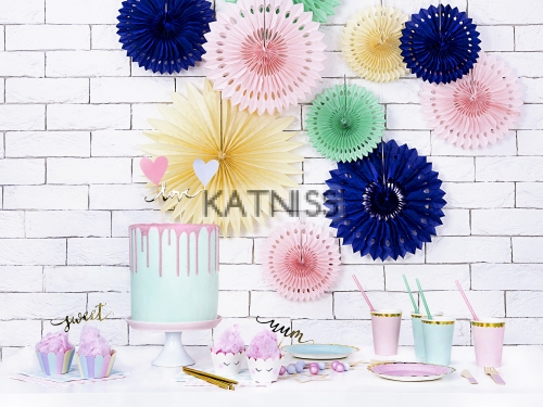 Картонени светло розови чинийки - 18 см - 6 броя / Paper White Pink Plates - 18 cm - 6 pieces