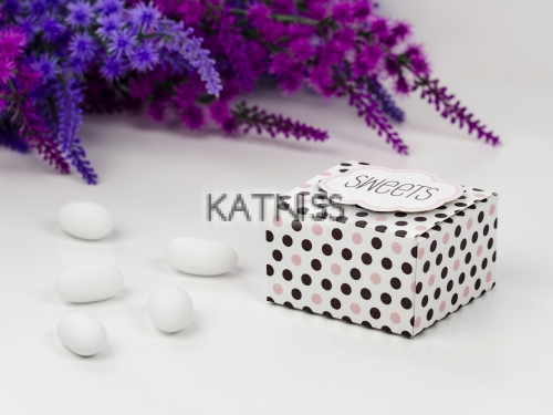 Кутии "Sweets" - различни цветове - 6.5x5.4 см / Boxes "Sweets" - Different Colours - 6.5x5.4 cm