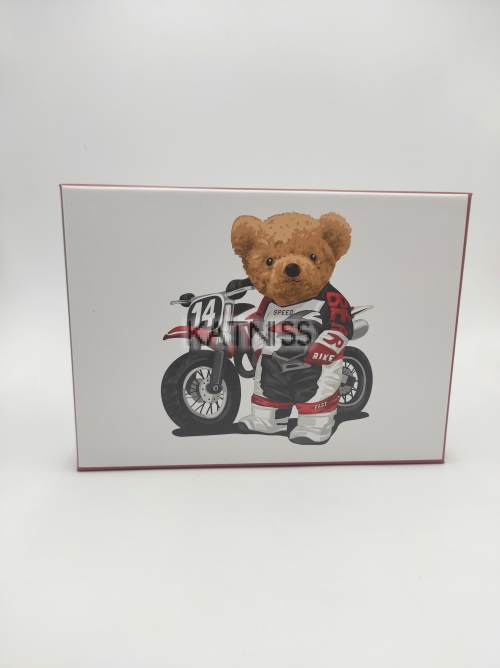 Подаръчна кутия с мече - 24х18 см / Present box with bear - 24x18 cm
