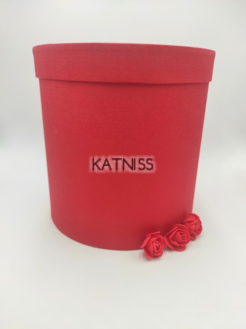 Червена кръгла подаръчна кутия - 24 см / Red oval present box - 24 cm