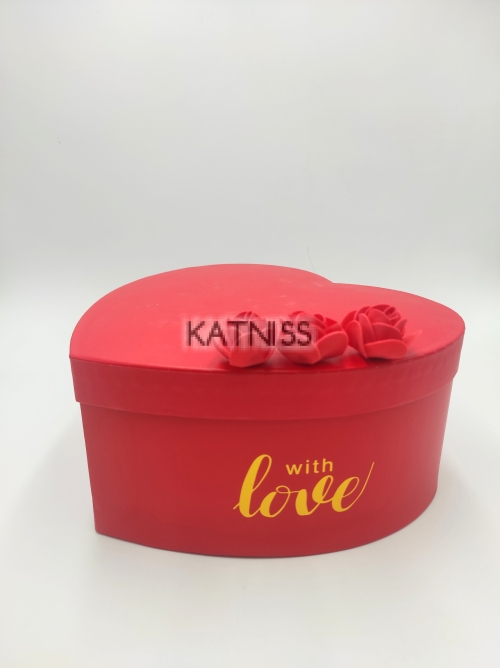 Червена подаръчна кутия под формата на сърце - 23 см / Red heart present box - 23 cm