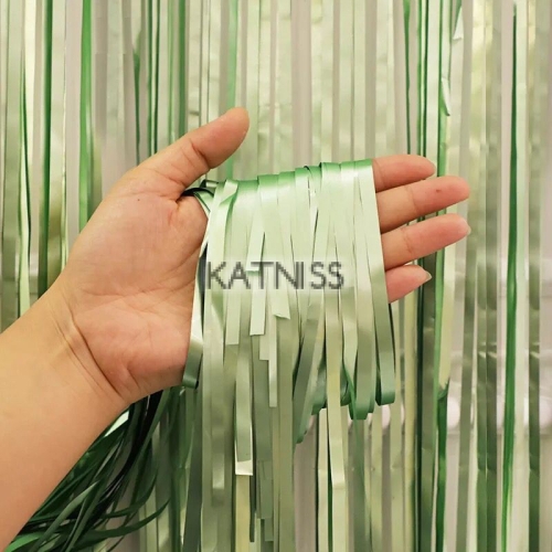 Матова зелена парти завеса / Matte green party curtain