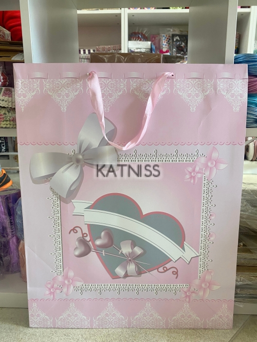 Розова подаръчна торбичка със сърце / Pink present bag with heart