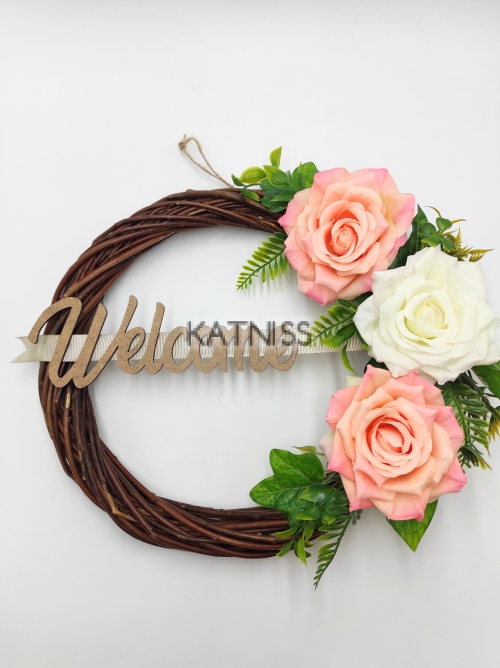 Венец Welcome с бели и розови рози / Wreath Welcome with white and pink roses