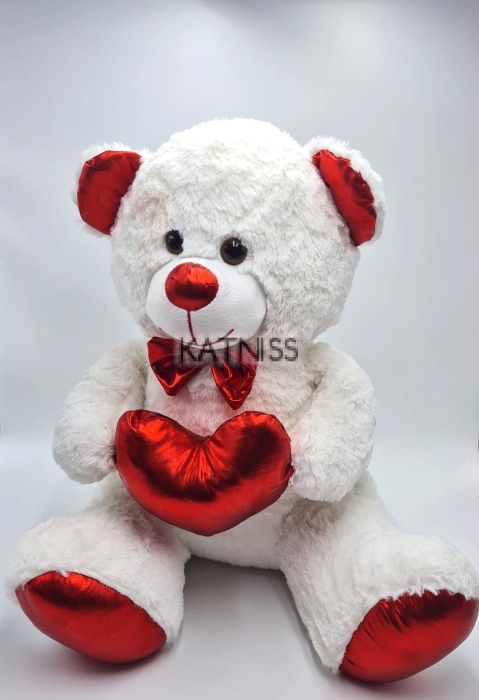 Бяло плюшено мече със сърце / White teddy bear with heart